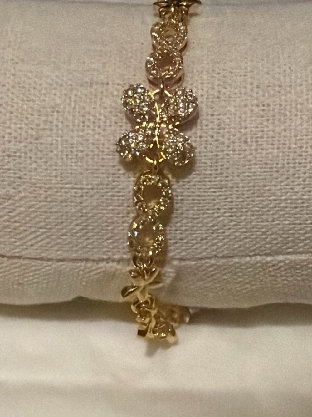 Gold Flower Crystal Women's Bracelet - Gold